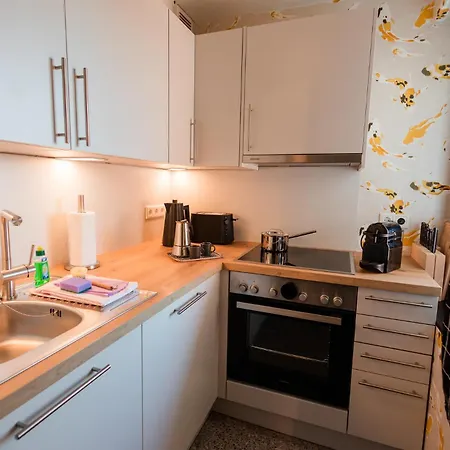 Little Submarine アパート